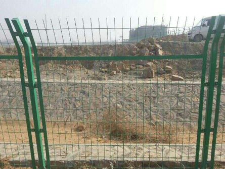 铁路隔离栅